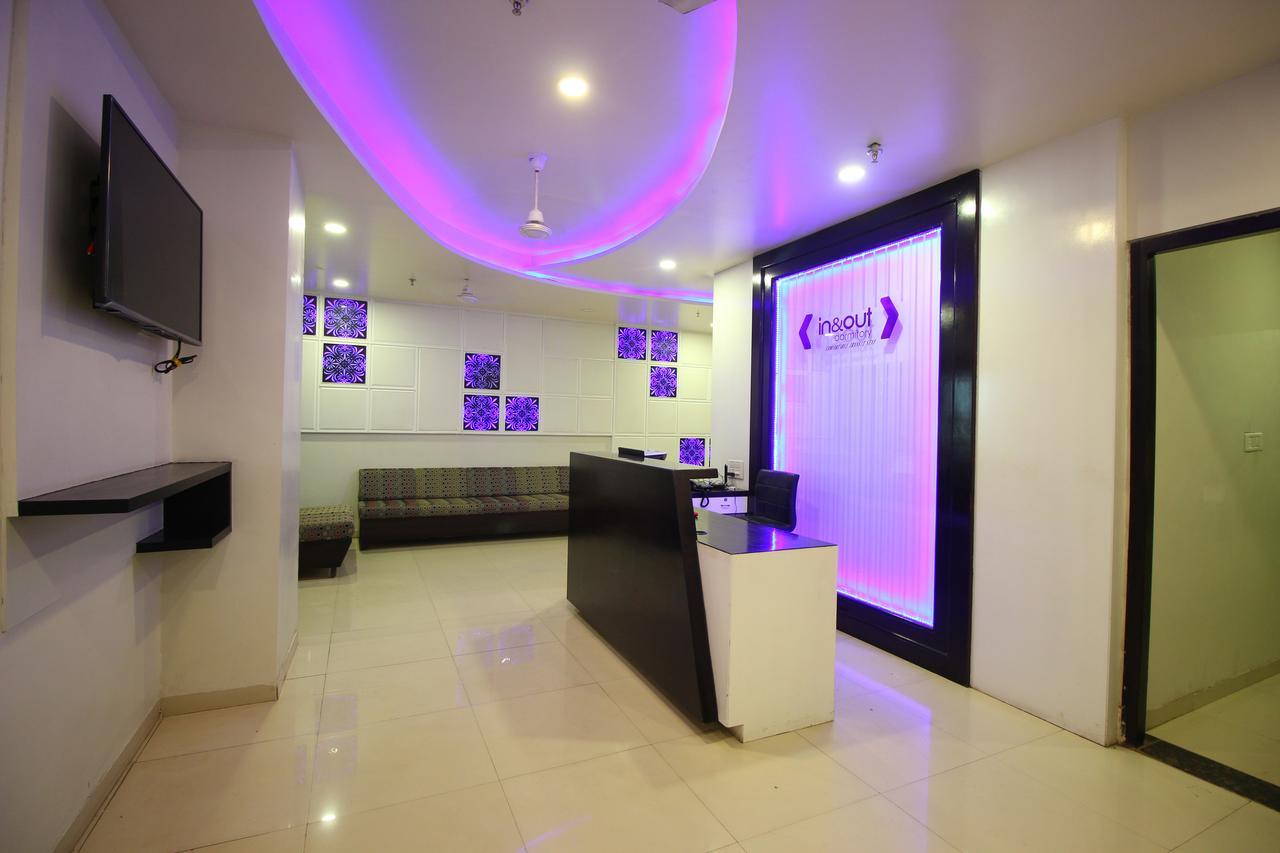 Jackpot Room In & Out Dormitory Ahmedabad Bagian luar foto
