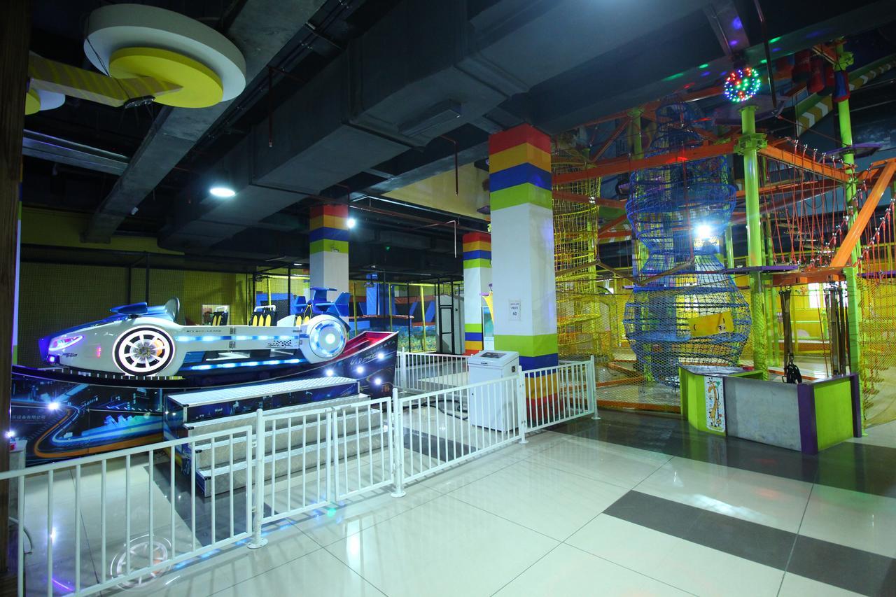 Jackpot Room In & Out Dormitory Ahmedabad Bagian luar foto