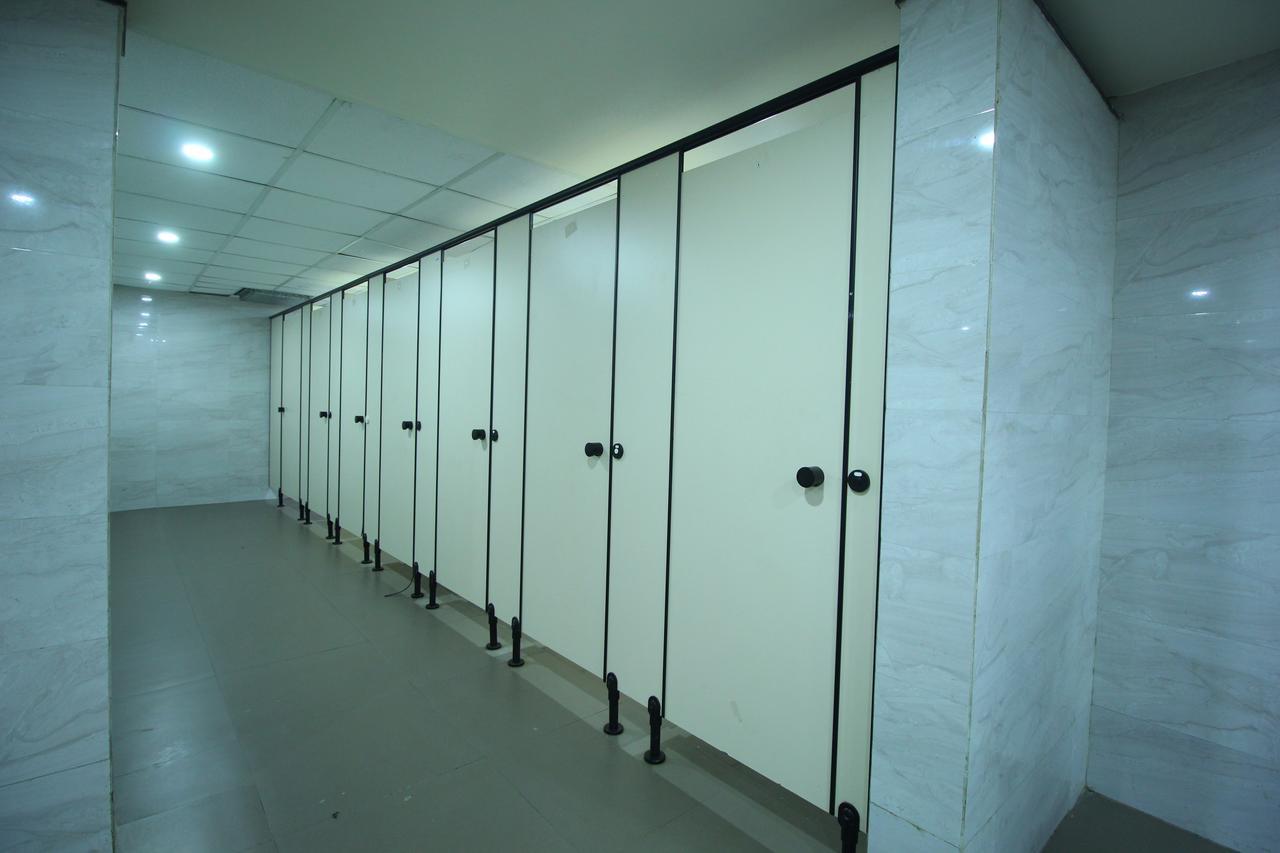Jackpot Room In & Out Dormitory Ahmedabad Bagian luar foto